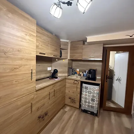 студио-джени Бургас